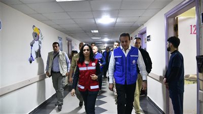 وزير الصحة يستعرض الخدمات الطبية المقدمة للفلسطينيين بمستشفى العريش أمام وفدين عربي وأوروبي