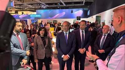 وزير الاتصالات يواصل لقاءاته في MWC 2025 لتعزيز التعاون وجذب الاستثمارات 