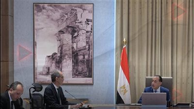 مدبولي يتابع مستهدفات التحول الرقمي.. وتشغيل “كارت الخدمات الموحد” في بورسعيد قريبًا