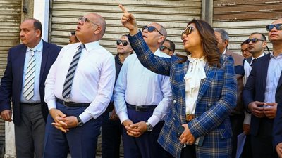 بتمويل 28 مليون جنيه  وزيرة التنمية المحلية ومحافظ القاهرة يتفقدان المرحلة الأولى من تطوير سوق العتبة