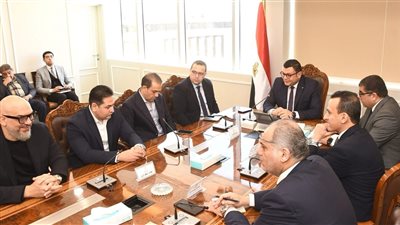 وزير الإسكان يبحث التعاون مع “منصة مصر العقارية” لتعزيز تصدير العقار المصري