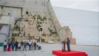 السد ممتلئ 100%..آبي أحمد يعلن افتتاح سد النهضة خلال 6 أشهر 