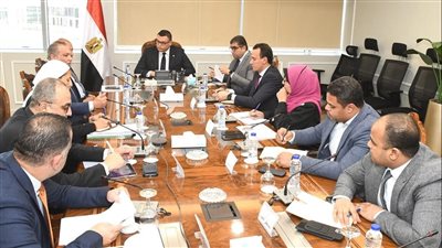 وزير الإسكان يتابع استعدادات تشغيل حديقة “تلال الفسطاط”