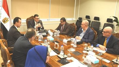 وزير الإسكان يتابع الموقف التنفيذي لمشروعات إحياء القاهرة الخديوية