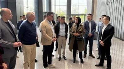 وزير الإسكان يتفقد منطقة الأعمال المركزية بمدينة 