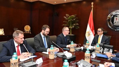 6 محاور لتعزيز التعاون الاقتصادي بين مصر والتشيك.. تفاصيل لقاء وزير الاستثمار بالسفير التشيكي