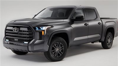 تويوتا ودايملر تقتربان من دمج وحدات الشاحنات مع خطط للإدراج في 2026