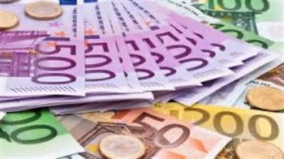 اليورو ينافس الدولار مع تراجع الثقة في السياسات الاقتصادية الأمريكية