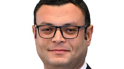 وزير الإسكان يتابع المشروعات السكنية والمرافق والطرق بمدينة السادات