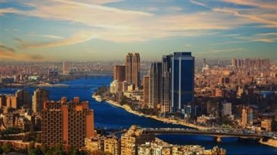 القطاع الخاص غير البترولي يواصل الانكماش في مصر لأدنى مستوى منذ بداية 2025