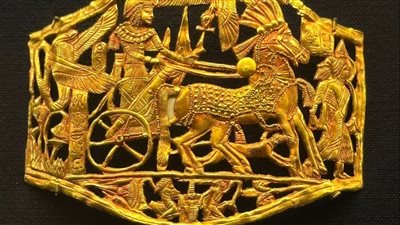 المتحف المصري الكبير يستقبل 163 قطعة من كنوز الملك توت عنخ آمون 