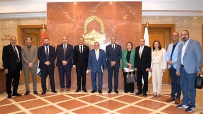 غرفة القاهرة تناقش خطة تنموية لمراكز تنمية الموارد البشرية وفق رؤية مصر 2030  