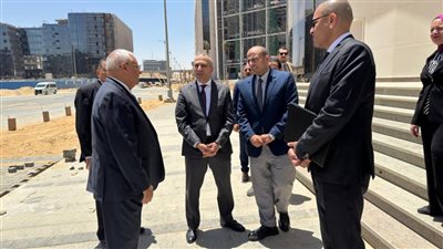 رئيس البنك الزراعي المصري يتفقد الأعمال النهائية بمقر البنك بالعاصمة الإدارية تمهيداً لافتتاحه قريباً