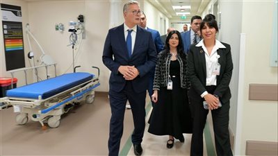 وزير البترول يزور مستشفى “أهل مصر”..صور