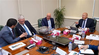 وزير الصناعة والنقل يبحث مع شركتي “سامكو” و”ماورر” الألمانيتين إنشاء مجمع صناعي