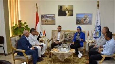 رئيسا جهاز السويس الجديدة والمناطق الحرة يناقشان تطوير المنطقة الحرة للاستثمار بعتاقة