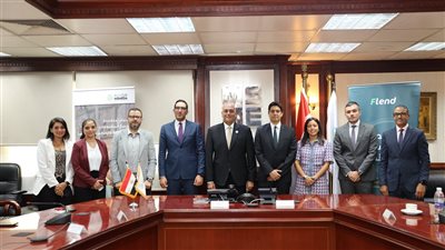 جهاز تنمية المشروعات يوقع عقدًا بـ30 مليون جنيه مع “فليند”