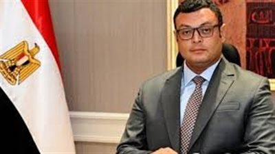 وزير الإسكان يتابع عددا من مشروعات 