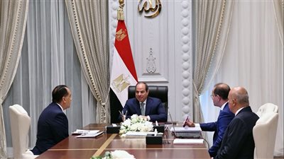 السيسي يتابع خطة خفض الدين الخارجي وأداء المالية العامة