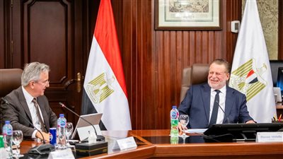 محافظ البنك المركزي يستقبل وفدًا من البنك الأوروبي لإعادة الإعمار والتنمية لبحث أوجه التعاون المشترك