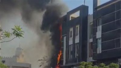 بدء عملية تبريد موقع حريق “دبي مول” بالشيخ زايد 