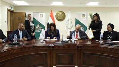 البنك الأهلي المصري يوقع بروتوكول تعاون مع وزارة التربية والتعليم