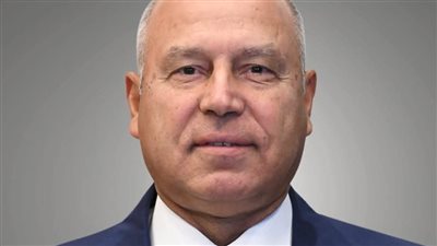 استمرار غلق الطريق الإقليمي بين 