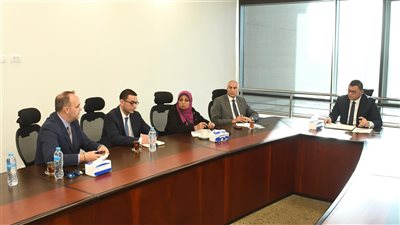 وزير الإسكان يبحث مع مسؤولي “سيتي سكيب” تعزيز التعاون قبل انطلاق النسخة المقبلة من المعرض في سبتمبر