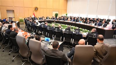 كامل الوزير:الموافقة على إقامة 3 مصانع  باستثمارات 216.5 مليون دولار