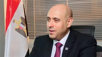 خبير تكنولوجي يقترح على وزير الكهرباء إلزام المباني الجديدة باستخدام الطاقة الشمسية لتغطية احتياجاتها