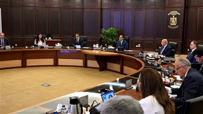 رئيس الوزراء:استراتيجية وطنية متكاملة لدعم وإحياء الصناعات والحرف اليدوية