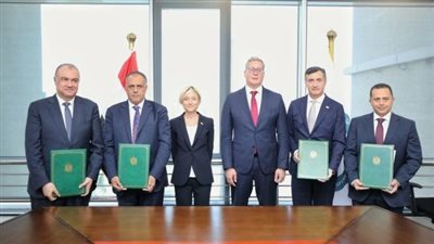 البترول توقع اتفاقية مع 