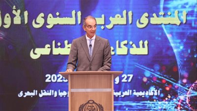 وزير الاتصالات يطرح مقترحًا مصريًا بإنشاء “مجلس الوزراء العرب للذكاء الاصطناعي”