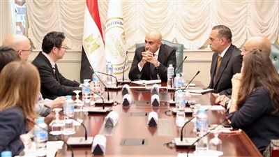 وزير التعليم يبحث مع «سبريكس اليابانية