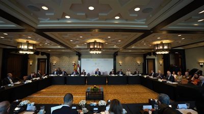 ملك أسبانيا يؤكد متانة العلاقات الاقتصادية ويدعو لتوسيع الاستثمارات المشتركة