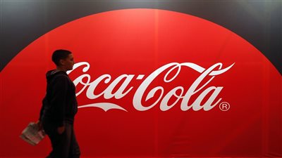 كوكا كولا تعتزم تسريح أكثر من 600 عامل وسط اعتراضات نقابية