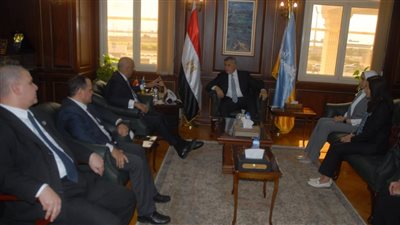 جهاز تنمية المشروعات يدرس التوسع في تمويل المشروعات الصناعية للشباب بالتعاون مع محافظة الإسكندرية 