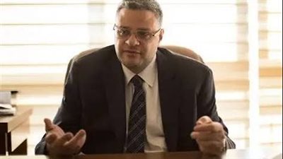 البورصة تُخطر بمنع رجل الأعمال محمود لاشين و46 آخرين من التصرف في أموالهم 