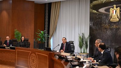 رئيس الوزراء: نحرص على زيادة الأجور ورفع الحد الأدنى.. لكن المواطن يرى أن هناك ما هو أهم