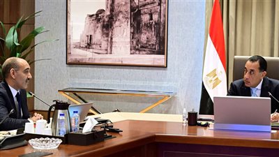 رئيس الوزراء يستعرض مع الرئيس التنفيذي لوكالة الفضاء المصرية مستجدات برنامج الفضاء الوطني