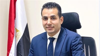 إبراهيم السروجي: الذكاء الاصطناعي والتكنولوجيا المالية والتجارة الإلكترونية كيانات تحتاج إلى تشريعات خاصة