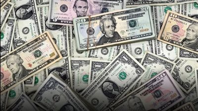 RBC كابيتال ماركتس تحذر: الدولار الأميركي مهدد بموجة هبوط طويلة