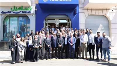 بجوار أهرامات الجيزة.. وزير الاتصالات يفتتح غدًا مشاريع جديدة في قطاع التعهيد