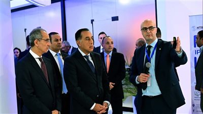 الجهاز القومي لتنظيم الاتصالات يعرض إنجازاته أمام الحكومة بمعرض  Cairo ICT