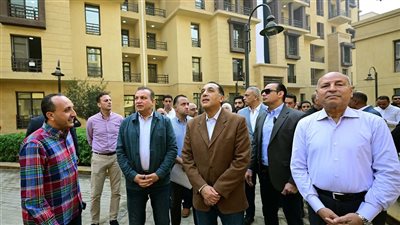 رئيس الوزراء يتفقد مشروع 