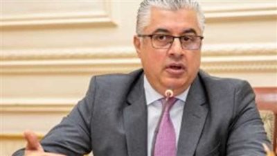 أولى جولاته في نيويورك.. رئيس اقتصادية قناة السويس يستعرض الفرص الاستثمارية للهيئة