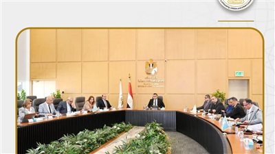 وزير الإسكان يتابع تنفيذ وتسليم وحدات “سكن لكل المصريين” بعدد من المدن والمحافظات