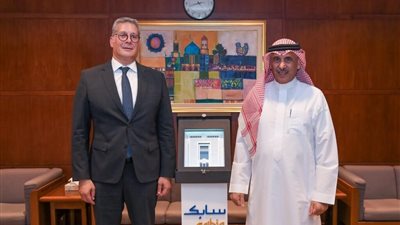 وزير البترول يبحث التعاون في مجال البتروكيماويات مع الرئيس التنفيذي ل