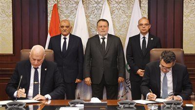 محافظ البنك المركزي يشهد توقيع شراكة استراتيجية لدعم أسر الشهداء والمصابين