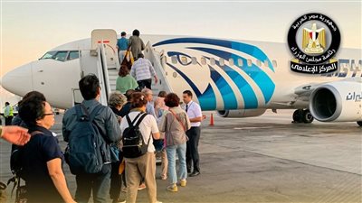 الحكومة تنفي صحة فيديو متداول حول تجاوز طائرة للحمولة المقررة